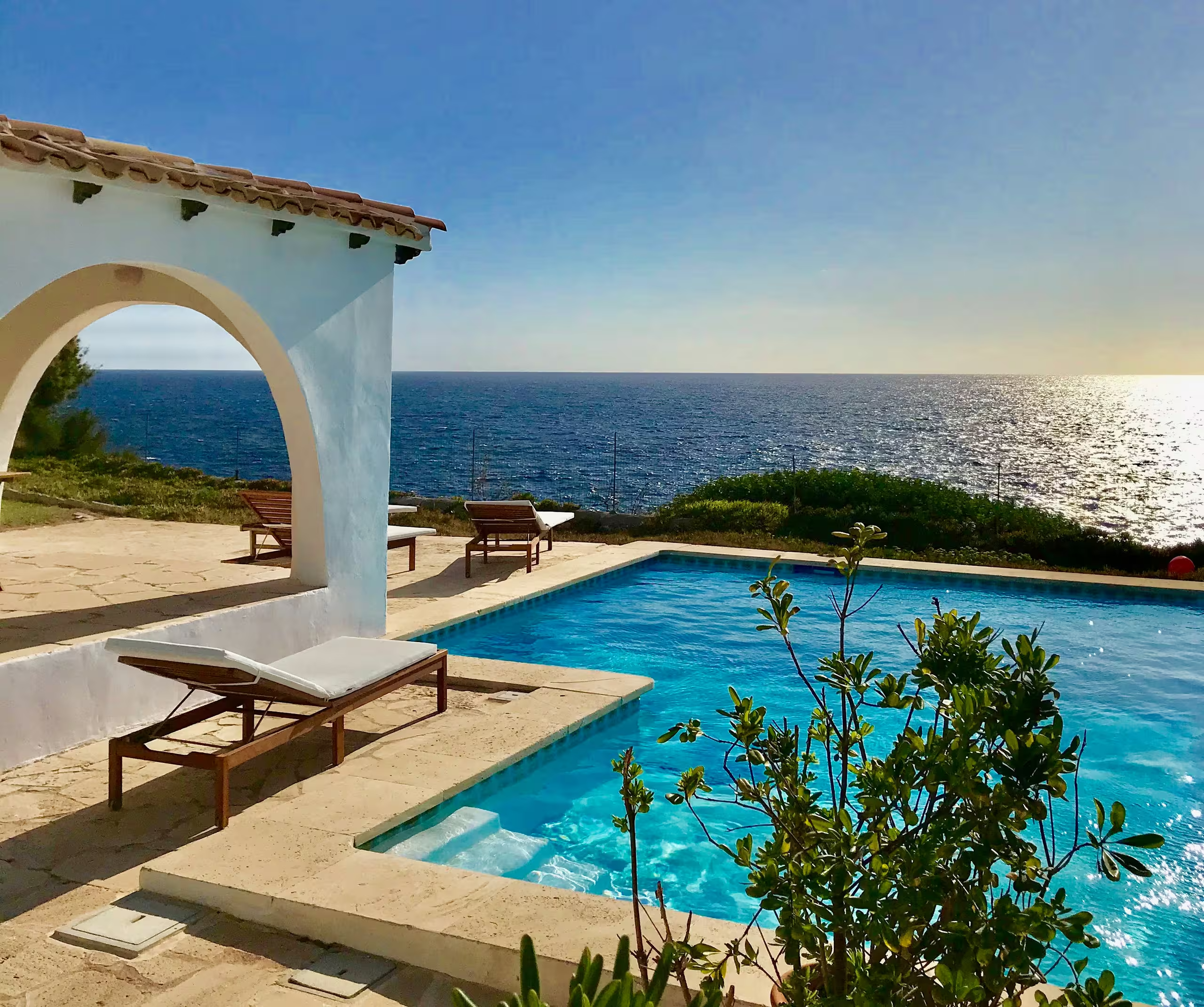Villa mediterránea con vistas al mar en Mallorca